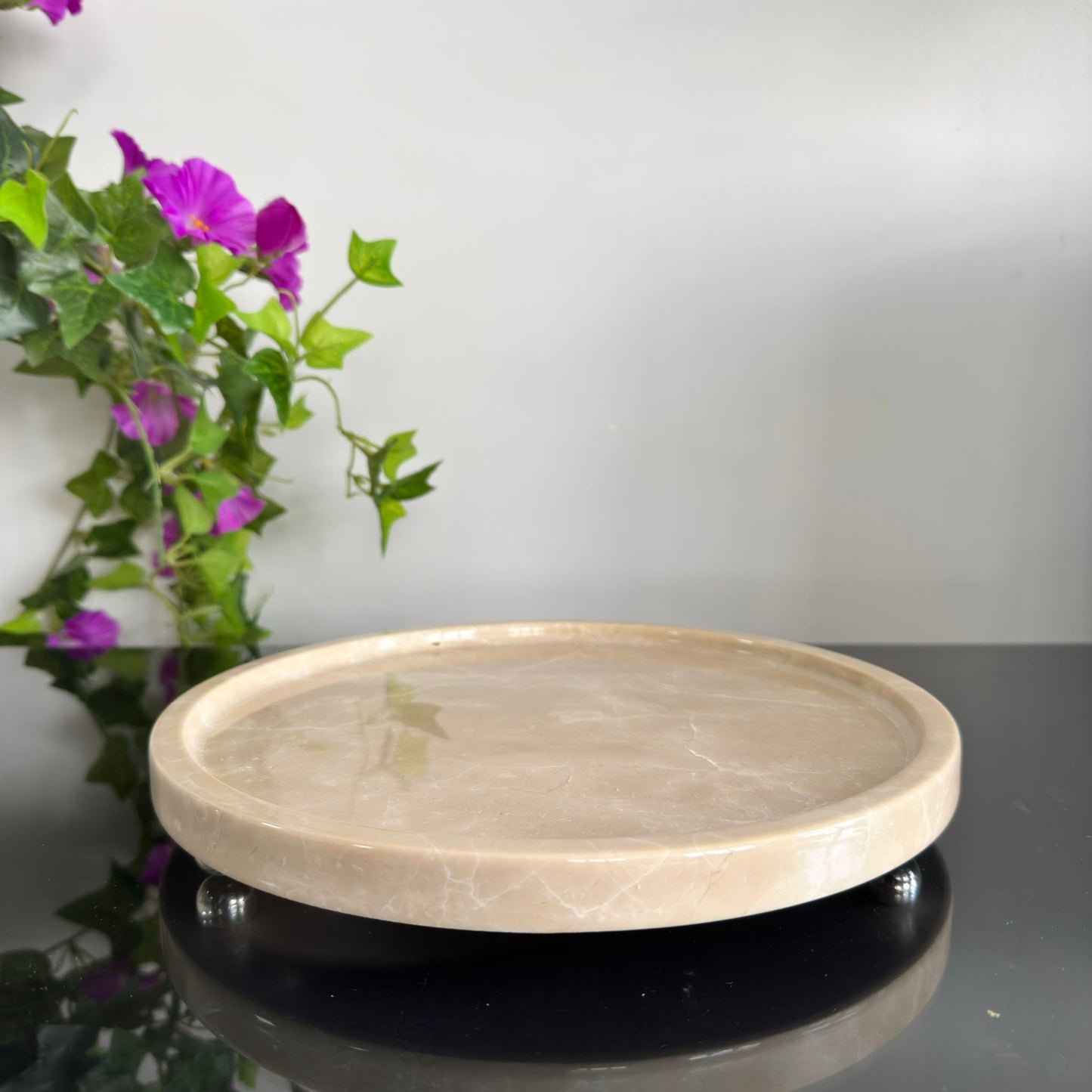 Bej Mermer Sunumluk , Bej Mermer Gümüş Top Ayaklı Sunum Tabağı