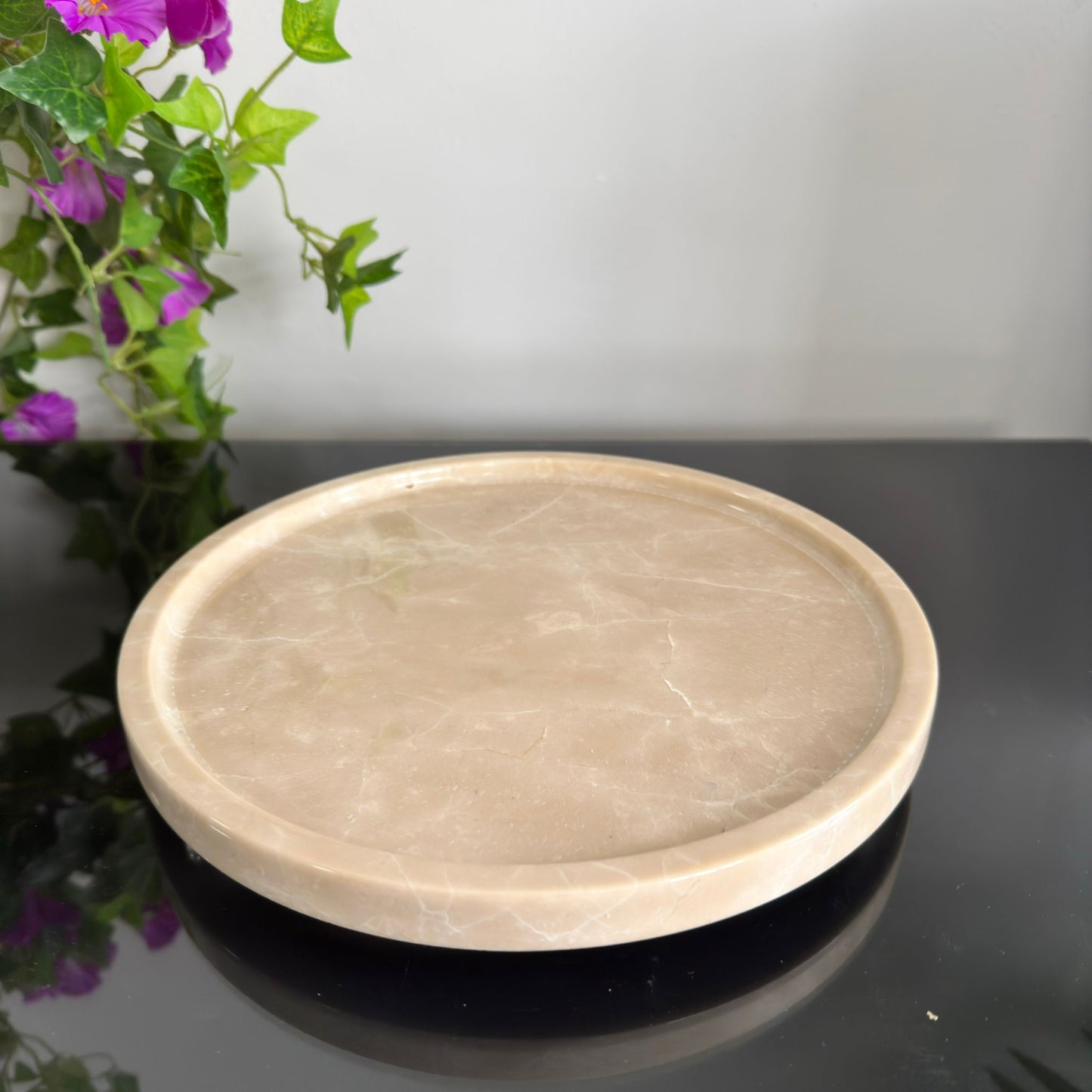 Bej Mermer Sunumluk , Bej Mermer Gümüş Top Ayaklı Sunum Tabağı